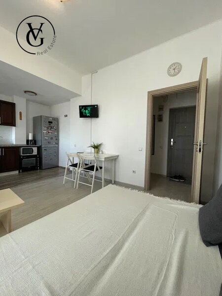 Piata Romana, apartament 2 camere, investitie.